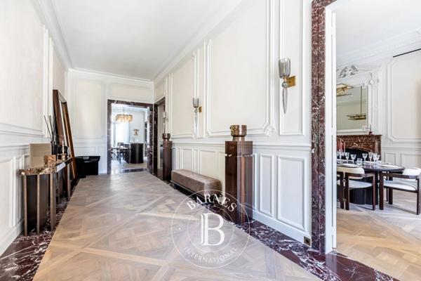 Paris 8ème, Appartement 5 Chambres -  372 m² à vendre