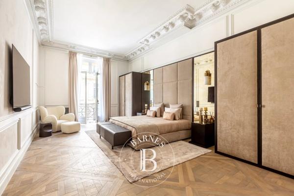 Paris 8ème, Appartement 5 Chambres -  372 m² à vendre