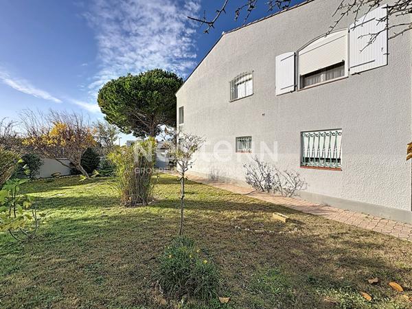 Villa d'exception de 398 m², 11 pièces, 7 chambres avec piscine, jardin & 3 garages sur un terrain de 1088 m², Quartier Calme et Résidentiel à Narbonnne