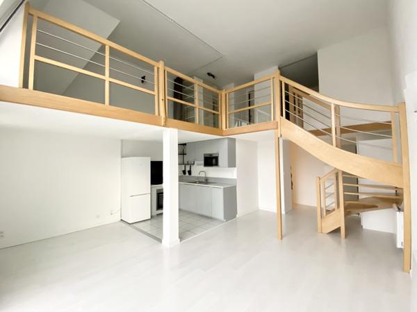 Port Guillaume - Loft 3 pièces exposé Sud-Ouest en parfait état général