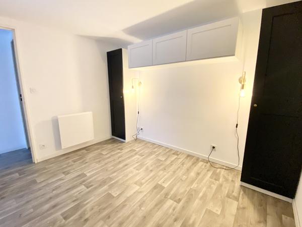 Port Guillaume - Loft 3 pièces exposé Sud-Ouest en parfait état général