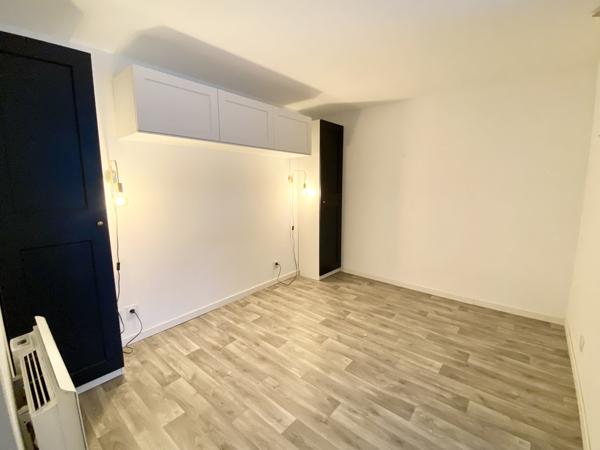 Port Guillaume - Loft 3 pièces exposé Sud-Ouest en parfait état général