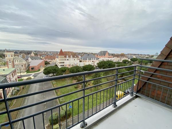 Port Guillaume - Loft 3 pièces exposé Sud-Ouest en parfait état général