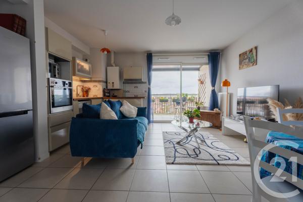 Appartement T3 à vendre  3 pièces - 61,07 m 2   ST MARTIN DE SEIGNANX  - 40