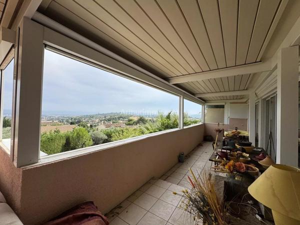Vente                                                      Maison
                        
                     7 pièces                      358 m2                     à Manosque