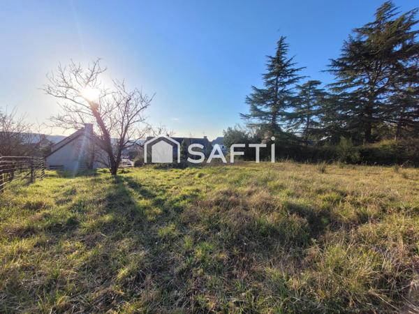 MAISON CENTRE VILLE 2ch + GD JARDIN + Dépendances