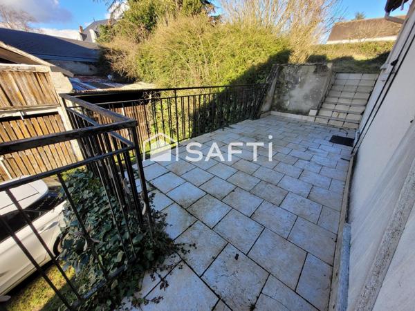 MAISON CENTRE VILLE 2ch + GD JARDIN + Dépendances