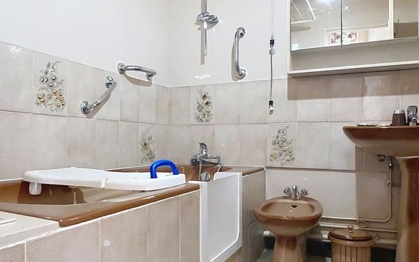 Appartement à vendre    4 pièces • 82,73 m2 Issy-les-Moulineaux