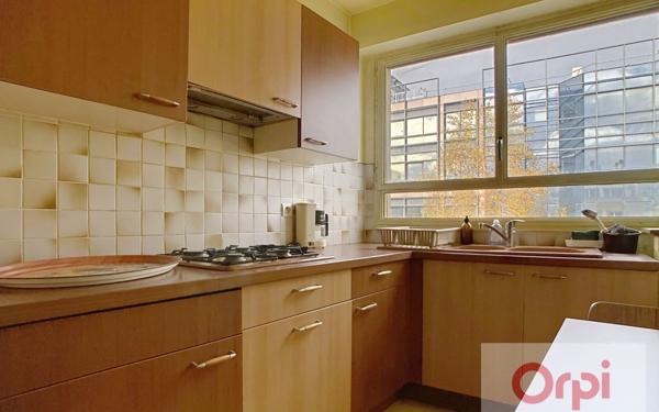 Appartement à vendre    4 pièces • 82,73 m2 Issy-les-Moulineaux