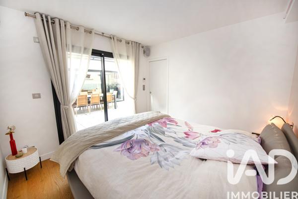 Maison à vendre 9 pièces 296 m² Saint-Maur-des-Fossés
