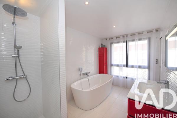 Maison à vendre 9 pièces 296 m² Saint-Maur-des-Fossés