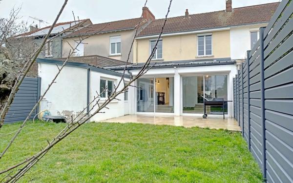 Maison à vendre    4 pièces • 133 m2 Cholet