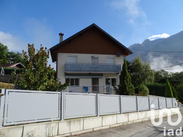 Maison à vendre 5 pièces 98 m² Saint-Rémy-de-Maurienne