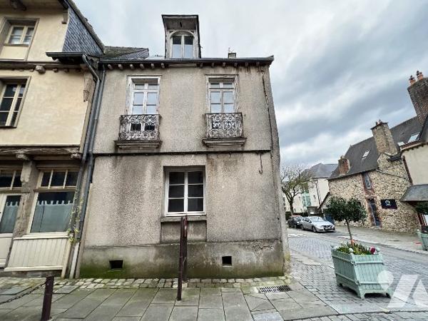 MAISON DE BOURG A VENDRE