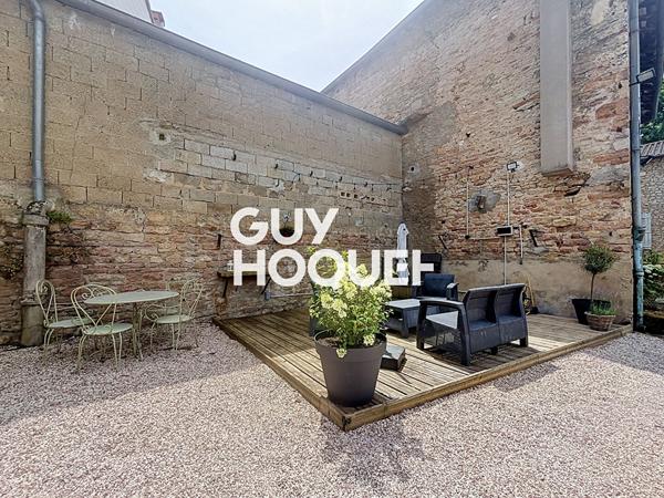 Maison de ville en pierre rénovée 4 Chambres + Bureau et terrain attenant - 71000 Mâcon Flacé