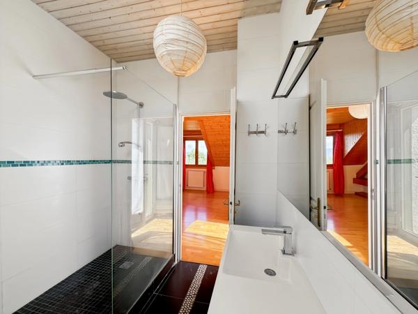 Élégante propriété familiale de 192 m² avec 6 chambres au cœur de Tutégny