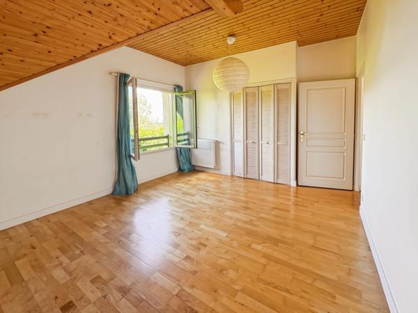 Élégante propriété familiale de 192 m² avec 6 chambres au cœur de Tutégny