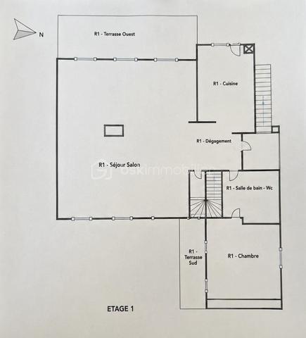 Implantée dans un environnement calme et verdoyant, à seulement quelques minutes des commodités, venez découvrir cette propriété d'environ 260 m² édifiée sur une magnifique parcelle de plus de 1 800 m².

La maison principale se compose de la manière suivante :
À l’étage, vous découvrirez une belle pièce de vie baignée de lumière, offrant un séjour convivial avec cuisine ouverte, idéale pour recevoir famille et amis. Ce niveau accueille également une agréable suite parentale avec sa salle d’eau privative.
La maison se poursuit au rez-de-chaussée, l’espace nuit se compose de deux chambres, d’une salle d’eau avec espace buanderie, d’un WC indépendant ainsi que de nombreux espaces de rangement.

Toujours au rez-de-chaussée, deux logements indépendants viennent compléter le bien :
- Un studio avec kitchenette, salle d’eau et WC.
- Un appartement T2 entièrement rénové, prêt à être occupé ou exploité en location.

Les extérieurs offrent un véritable espace de détente et un potentiel incroyable. Vous profiterez d’une grande piscine, d’un jacuzzi extérieur, d’une cuisine d’été ainsi que de plusieurs espaces de vie distincts, pensés pour partager des moments conviviaux en famille ou entre amis.

La villa est équipée de climatisations, menuiseries en PVC double vitrage et volets roulants électriques.
La villa est sur forage et fosse septique indépendante. 

Cette propriété se distingue par son environnement recherché, sa configuration rare et ses nombreuses possibilités : résidence principale, projet familial ou investissement locatif.
Une opportunité rare sur la commune de Fabrègues.
Pour plus d’informations ou organiser une visite, contactez-moi dès maintenant !

----