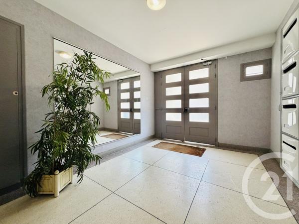 Appartement Studio à vendre  1 pièce - 30,55 m 2   LIMOGES  - 87