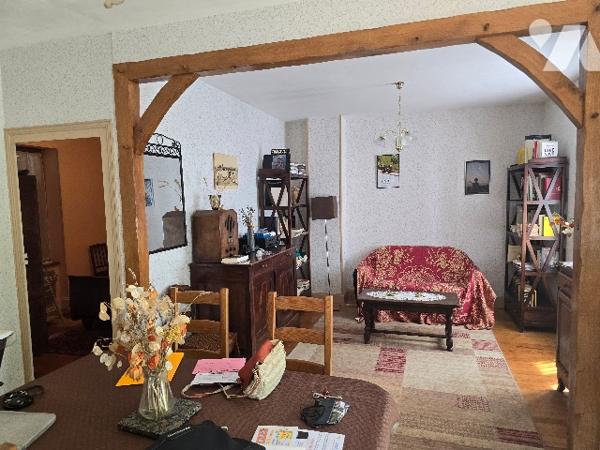 Maison de m² 77 avec double garage sur parcelle de 533 m².