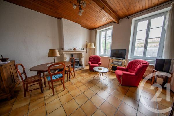Maison à vendre  5 pièces - 137,04 m 2   ST MEDARD EN JALLES  - 33