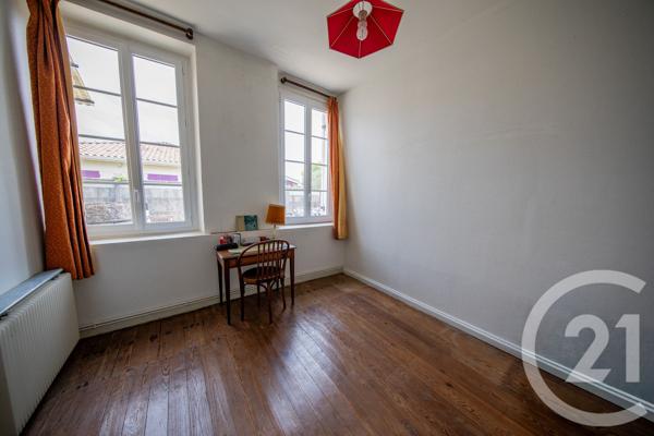 Maison à vendre  5 pièces - 137,04 m 2   ST MEDARD EN JALLES  - 33