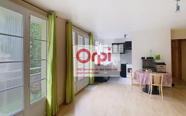 Appartement à vendre    3 pièces • 46,88 m2 Issy-les-Moulineaux