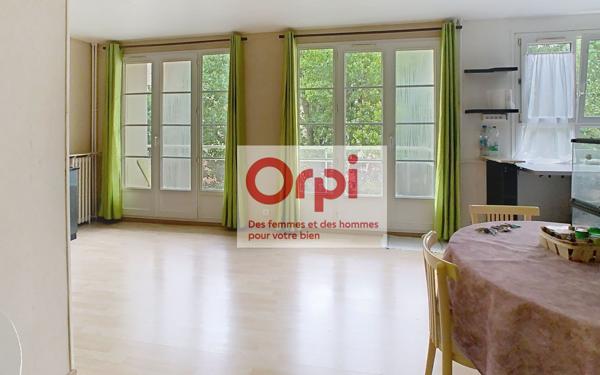 Appartement à vendre    3 pièces • 46,88 m2 Issy-les-Moulineaux