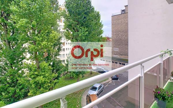 Appartement à vendre    3 pièces • 46,88 m2 Issy-les-Moulineaux
