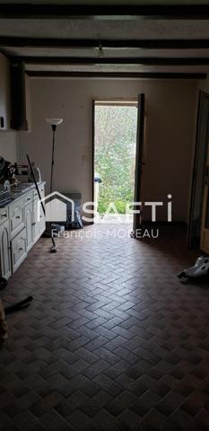 Maison 65 m2, Entrepot 250 m2, terrain 941 m2 Nemours