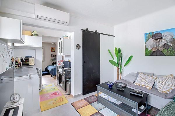 A VENDRE ! EN EXCLUSIVITE DRAGUIGNAN Appartement avec TERRASSE et STATIONNEMENT