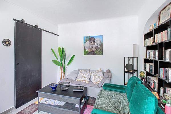 A VENDRE ! EN EXCLUSIVITE DRAGUIGNAN Appartement avec TERRASSE et STATIONNEMENT