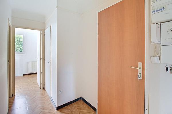 EXCLUSIVITE DRAGUIGNAN - APPARTEMENT 3 pièces + CAVE proche COMMODITÉ