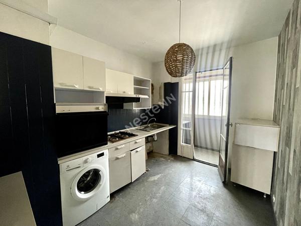 Appartement Marseille 3 pièce(s) 60.5 m² Balcon -Cave Parking en sus