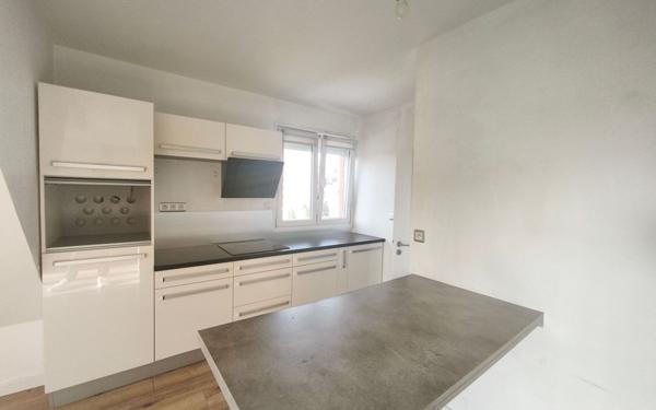 Appartement à vendre    1 pièce • 41 m2 Faches-Thumesnil