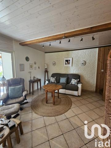 Maison 5 pièces de 103 m² à Paussac-et-Saint-Vivien (24310)