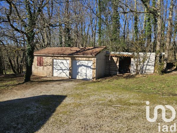 Maison 5 pièces de 103 m² à Paussac-et-Saint-Vivien (24310)