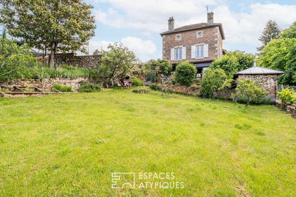 Maison de charme en pierre avec vue panoramique