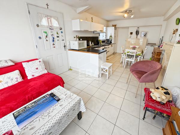 Les Pennes Mirabeau - Maison de plain pied T4+T2 de 137m2 sur parcelle avec piscine de 785m2