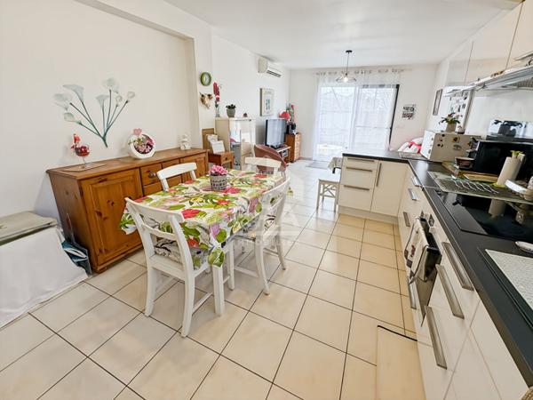 Les Pennes Mirabeau - Maison de plain pied T4+T2 de 137m2 sur parcelle avec piscine de 785m2