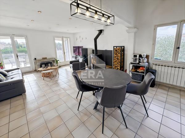 Les Pennes Mirabeau - Maison de plain pied T4+T2 de 137m2 sur parcelle avec piscine de 785m2