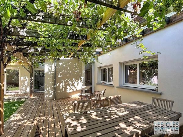 Maison bourgeoise de 1903 rénovée à proximité de Montchat