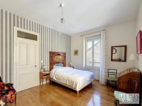 Maison bourgeoise de 1903 rénovée à proximité de Montchat