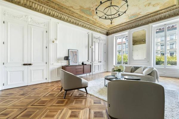 LYON 6 - COURS FRANKLIN ROOSEVELT