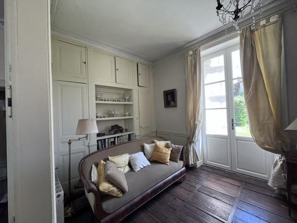 Maison à vendre |  Nontron |  8 pièces | 178 m²