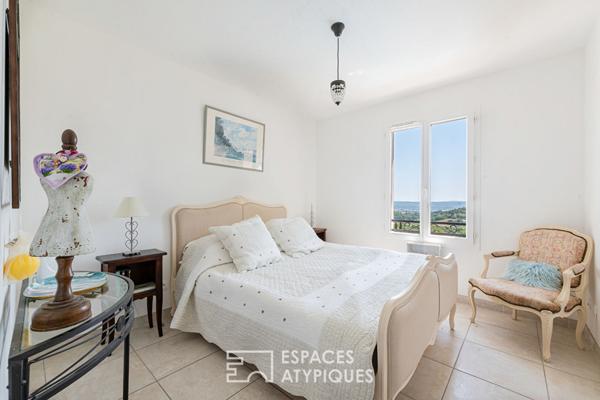 Pierrevert -146 m2 de lumière avec vue panoramique sur plus de 1500m2 de terrain