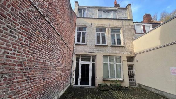 Appartement idéalement situé pour résidence ou professions libérales