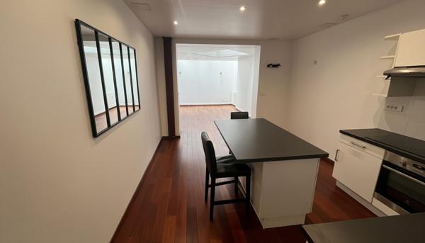 Appartement idéalement situé pour résidence ou professions libérales