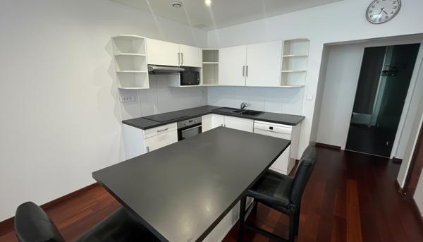 Appartement idéalement situé pour résidence ou professions libérales