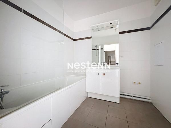 ISSY LES MOULINEAUX - FORT D'ISSY - Vente appartement 3 pièces de 59,50 m² avec un balcon de 8,30 m²